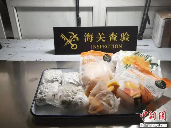 图为重庆海关查获的部分走私进境毒品。重庆海关供图