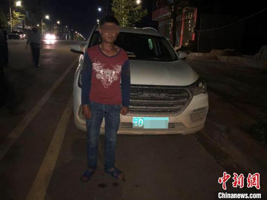  图为涉四项交通违法行为的男子。曲靖警方供图