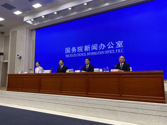  8月28日，国新办就消费扶贫行动有关情况举行发布会。封面新闻记者代睿摄影