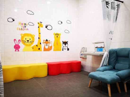 金华服务区内的母婴室&nbsp;本文图均为澎湃新闻记者 杨亚东 摄