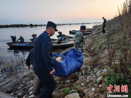 10月1日起，中俄两大界江黑龙江、乌苏里江全线进入为期20天的禁渔期。　李芮霖　摄
