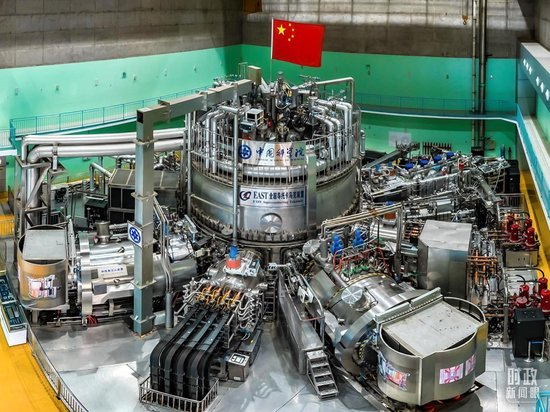 △可控核聚变大科学装置实现“亿度”运行，是2025年度“中国科学十大进展”之一。（图/国家自然科学基金委员会）