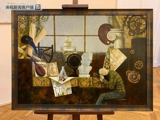 △这是俄罗斯学生的油画作品。（央视记者罗晓丹拍摄）