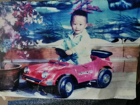 张合超澎湃新闻记者张家然翻拍