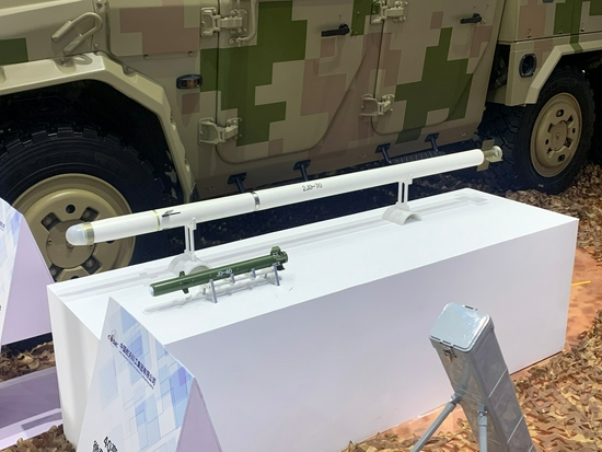  地面打击体系：70毫米轻型多用途精确制导导弹武器系统、40毫米微型导弹武器系统