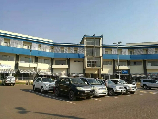  张亮在金沙萨所居住的公寓。受访者供图