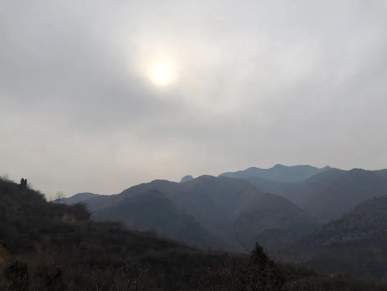  里册峪一带，连绵安静的山