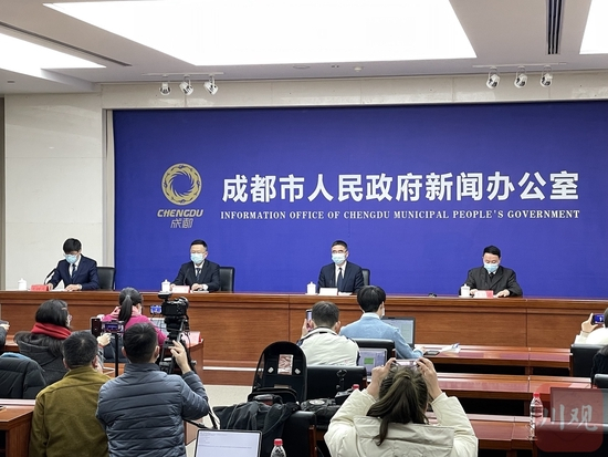 张斌 川观新闻记者 肖莹佩 罗之飏 程文雯 文/图