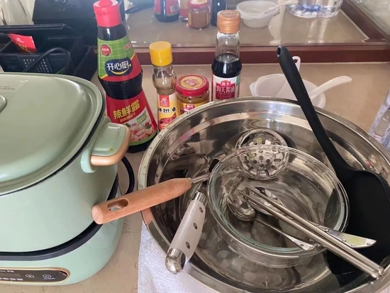 准备的锅碗瓢盆|&nbsp;受访者供图