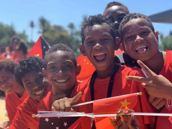 △2018年11月15日，布图卡学园揭牌启用仪式现场。