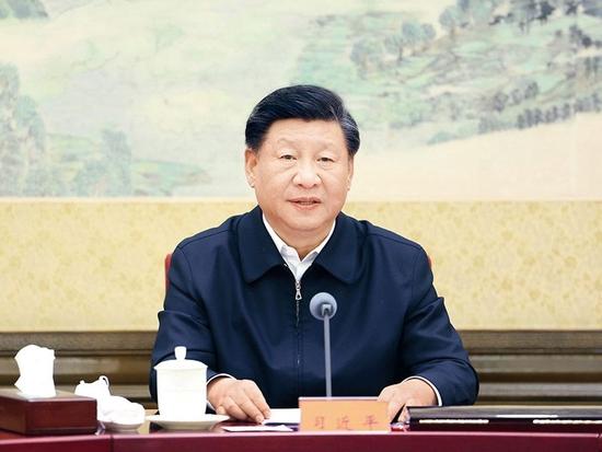  2022年12月26日至27日，中共中央政治局召开民主生活会，中共中央总书记习近平主持会议并发表重要讲话。 新华社记者 鞠鹏/摄