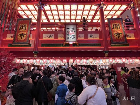 长安十二时辰主题街区（总台中国之声记者管昕摄）