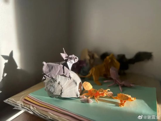 ·谢震业的折纸作品。