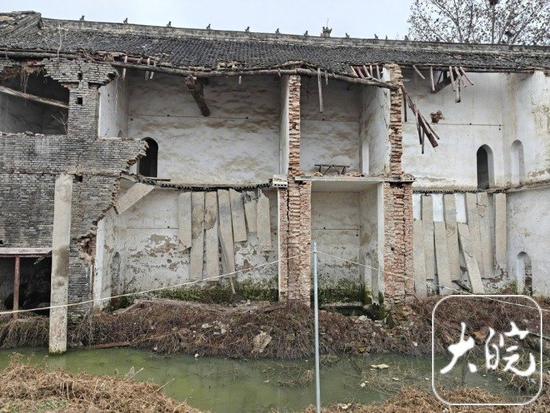 景区建筑出现坍塌