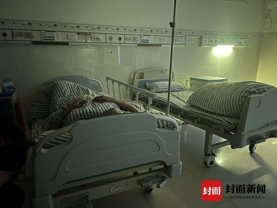 12月11日，安富生在医院接受治疗，家属称安富生当时状态相对比较稳定。