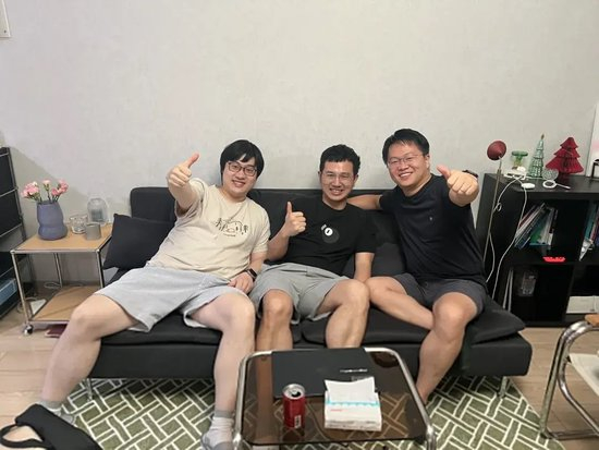 从左到右依次是：季逸超、肖弘和张涛 图片来源：张涛社交媒体账号