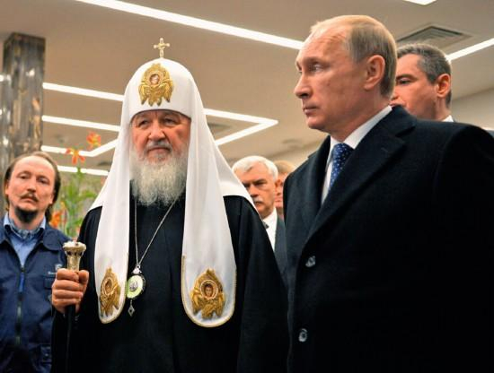 ·普京和基里尔（前排左一）。