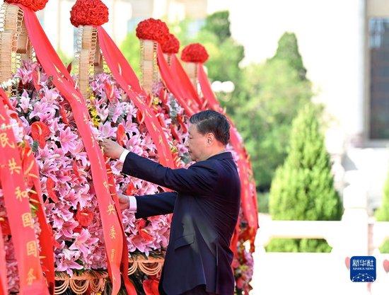  ▲2023年9月30日上午，习近平总书记出席烈士纪念日向人民英雄敬献花篮仪式。