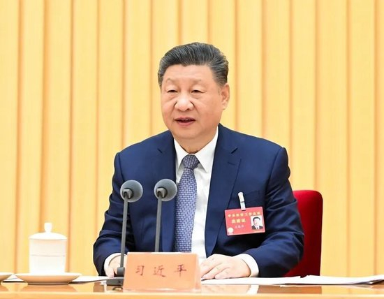  2025年12月10日至11日，中央经济工作会议在北京举行。习近平出席会议并发表重要讲话。新华社记者 燕雁 摄