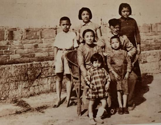 1944年，王淦昌全家在贵州湄潭