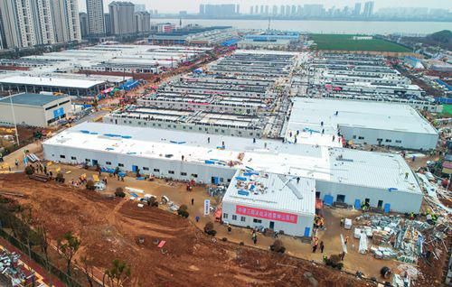 ▲ 武汉雷神山医院（2月7日摄） 肖艺九摄/本刊