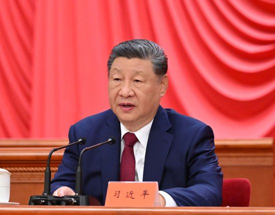 10月22日，纪念中国工农红军长征胜利90周年大会在北京人民大会堂隆重举行。中共中央总书记、国家主席、中央军委主席习近平发表重要讲话。新华社记者 谢环驰 摄
