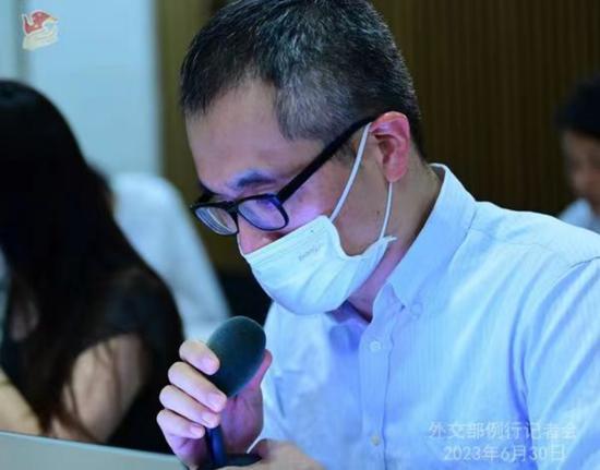 6月30日社交部例行记者会记者提问画面 图:社交部网站