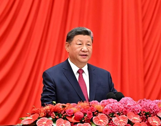 △2025年9月30日晚，庆祝中华人民共和国成立76周年招待会在北京人民大会堂举行。习近平总书记出席招待会并发表重要讲话。