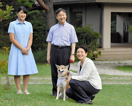 德仁、雅子与爱子