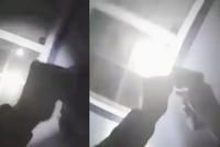 大门没关邻居好心报警!白人警察直接开枪射杀在家打游戏黑人女子