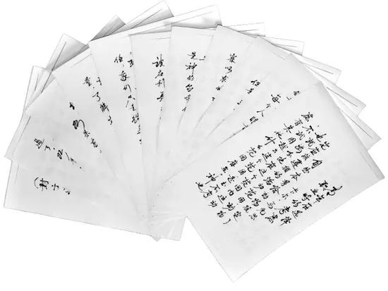 ▲1987年12月，胡耀邦抄录的马克思毕业论文《青年在选择职业时的考虑》手稿（胡知鸷供图）