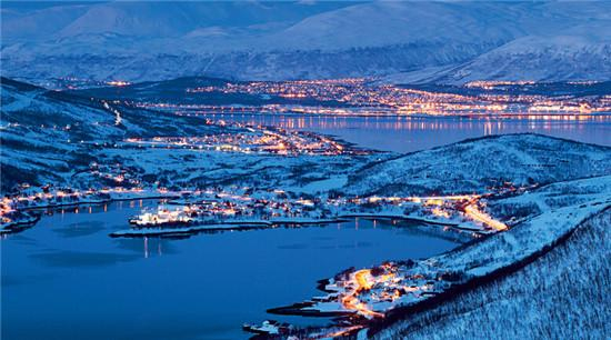 特隆姆瑟是活脱脱的现代都市，一点也没有传说中冰天雪地的荒凉