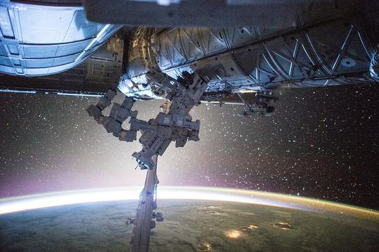 国际空间站的黄昏