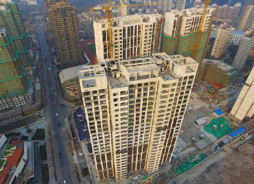 专家认为，上海在2016年的表现将超过深圳。（资料图片）