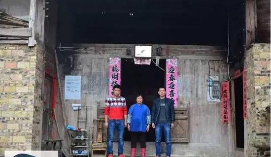 唐昌华的妻儿都相信他无罪。资料图