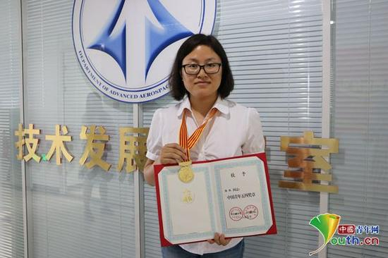 今年5月，陆红荣获第20届“中国五四青年奖章”。