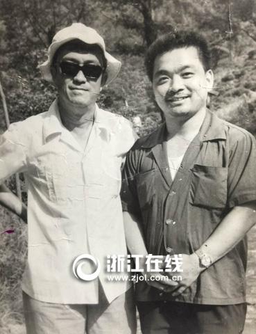 陈国新和谢晋导演的合影