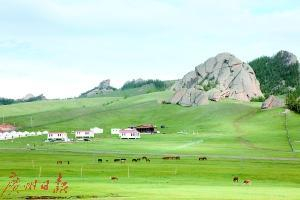 蒙古国特勒尔吉国家公园风光，摄于2016年6月19日。新华社记者 郑闯 摄