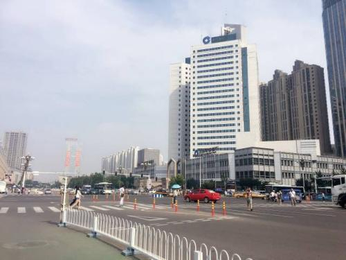 如今的唐山已经是一座现代化的城市