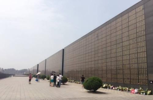 唐山大地震纪念墙