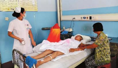 在病床上躺了6天，李晓娟的意识还不清醒 N11