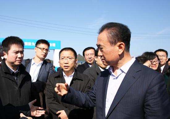 2016年2月28日，万达集团董事长王健林到丹寨县万达职业技术学院项目工地调研