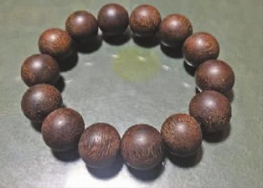 刘先生所称被偷的价值不菲的沉香手串