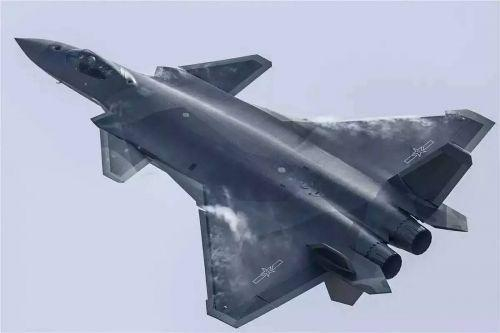 　　2016年11月1日，歼20亮相珠海航展