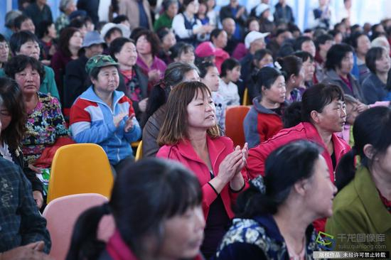 　　4月23日，由中共北京市委宣传部、首都文明办主办的“2017北京榜样”大型主题活动在延庆区刘斌堡村启动。图为启动仪式现场（图片来源：tuku.qianlong.com）。千龙网记者 李贺摄