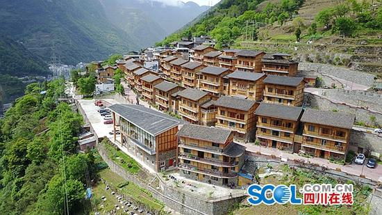 　航拍雪山村（摄影&nbsp;喻茂）高清航拍图集