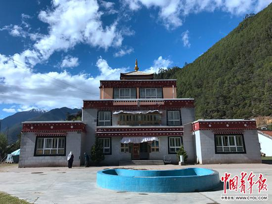 贡布曼隆宇妥藏医学校 李想/摄