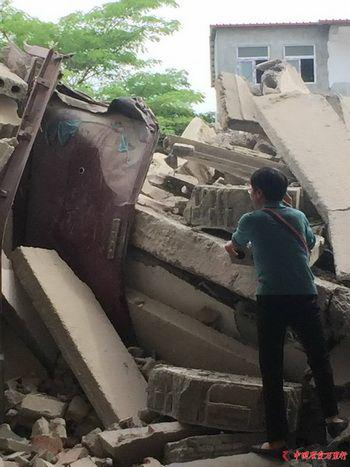 住了30多年的房子被拆除，多部门投诉无果