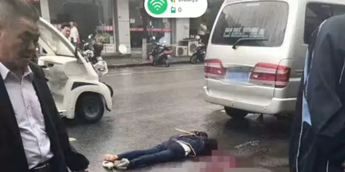 女子街头被丈夫用斧头砍杀 两人离婚官司今开庭