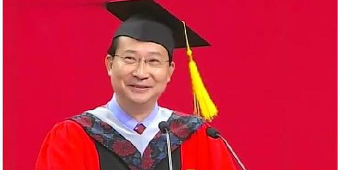 北大教师500字最短毕业致辞:做自己尊重的人